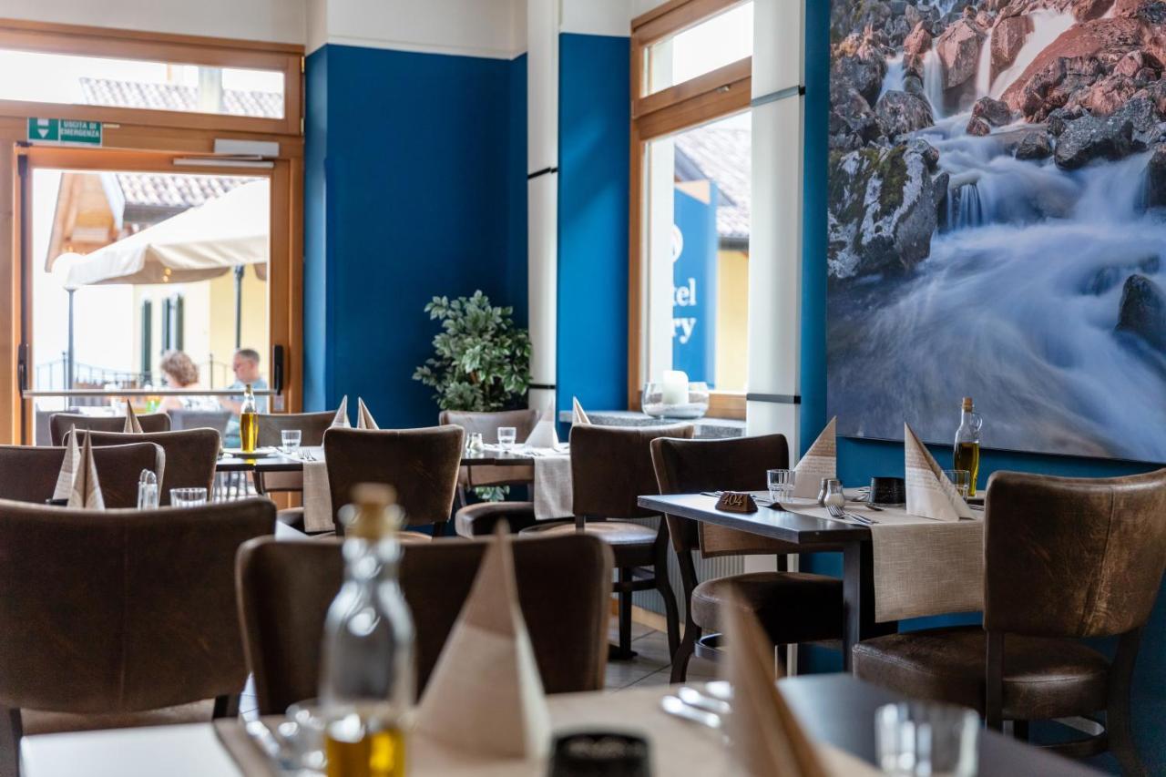 Hotel Lory - Molveno - Dolomiti Ngoại thất bức ảnh