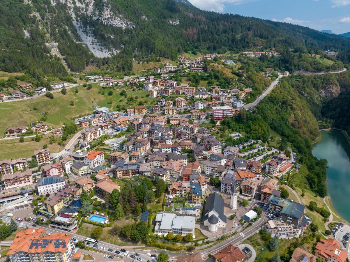 Hotel Lory - Molveno - Dolomiti Ngoại thất bức ảnh