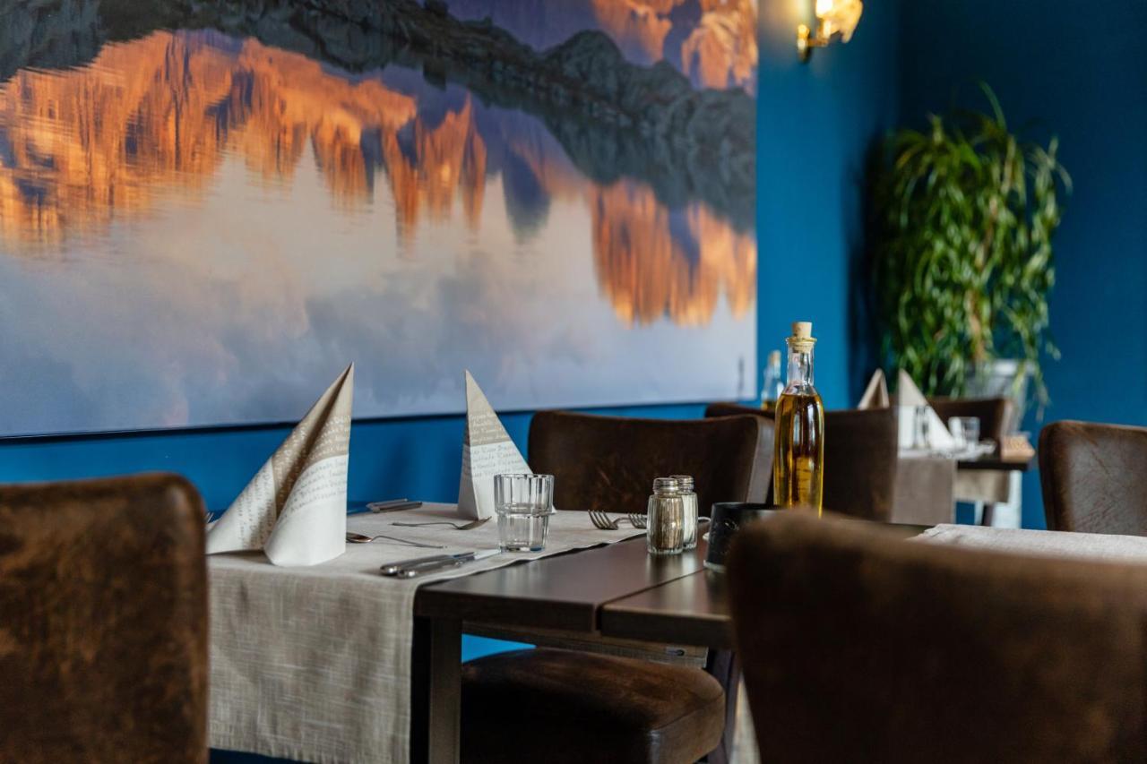 Hotel Lory - Molveno - Dolomiti Ngoại thất bức ảnh